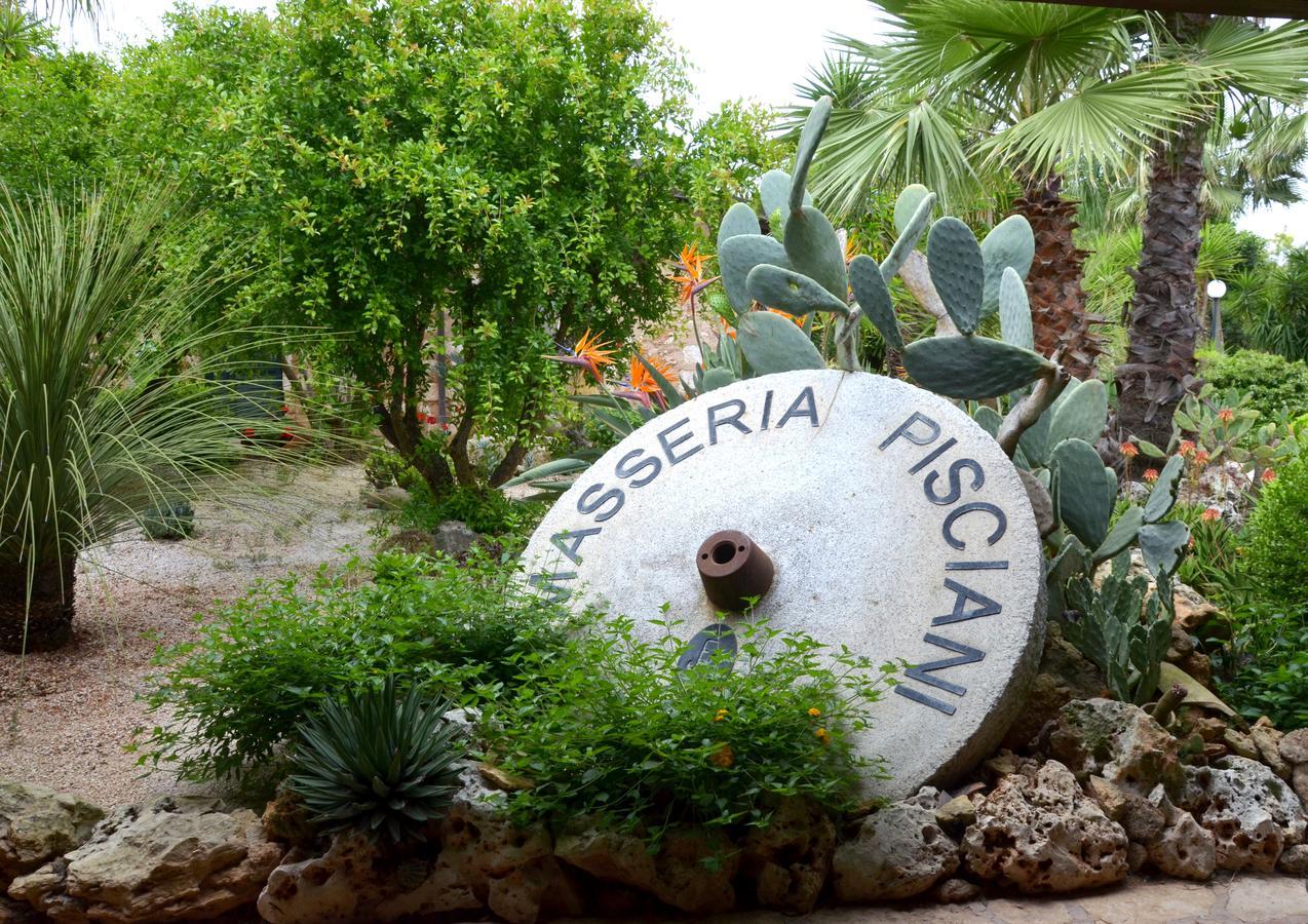 Masseria Pisciani Torchiarolo Bagian luar foto