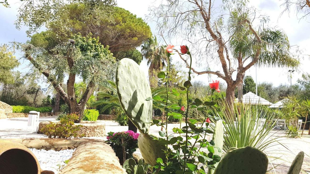 Masseria Pisciani Torchiarolo Bagian luar foto