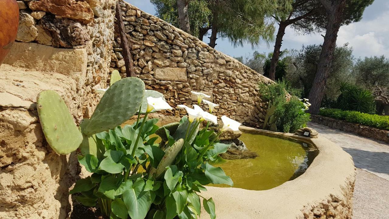 Masseria Pisciani Torchiarolo Bagian luar foto