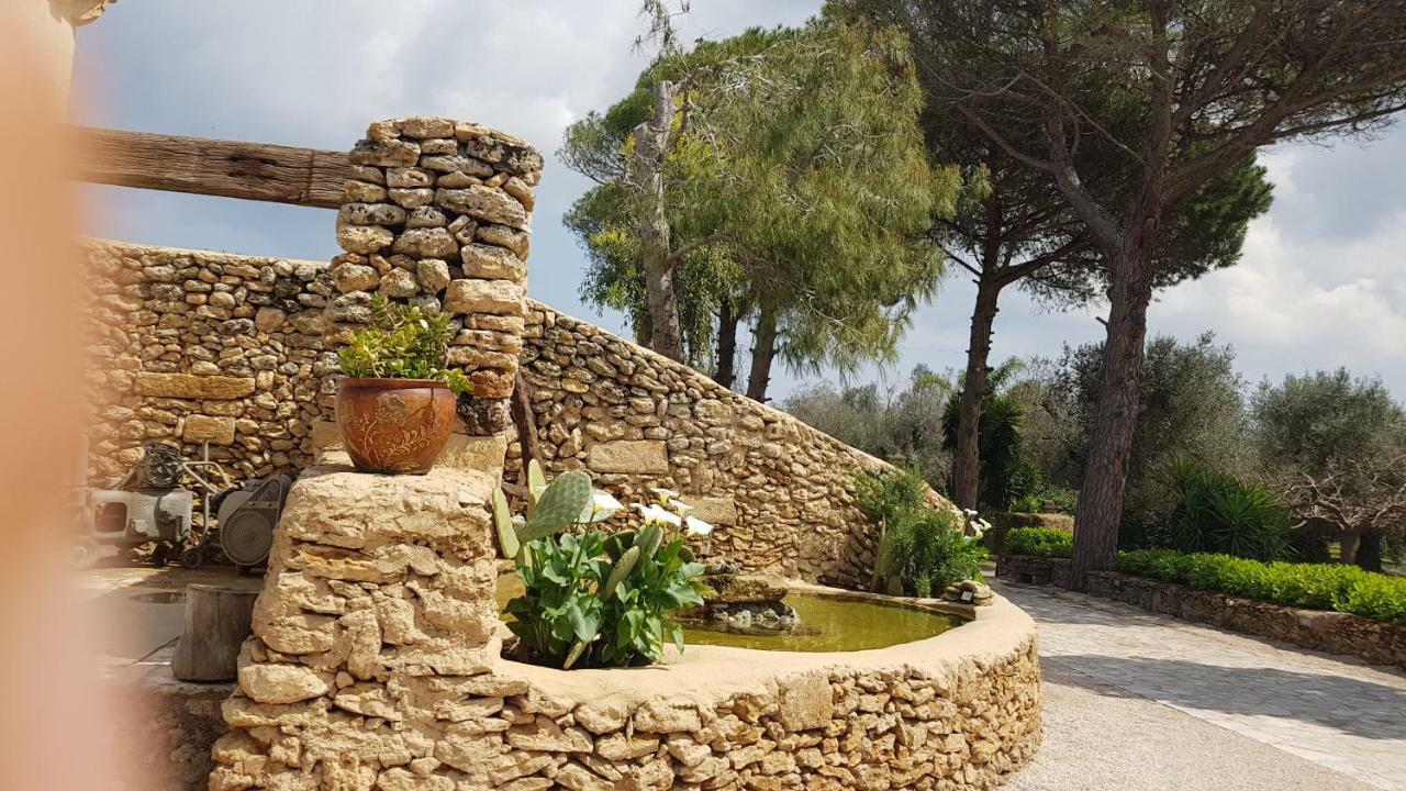 Masseria Pisciani Torchiarolo Bagian luar foto